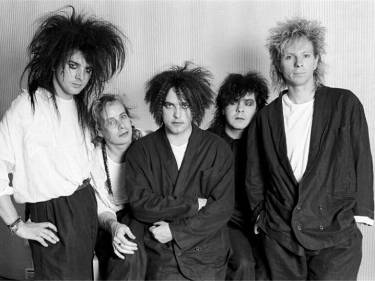 The cure в шкафу